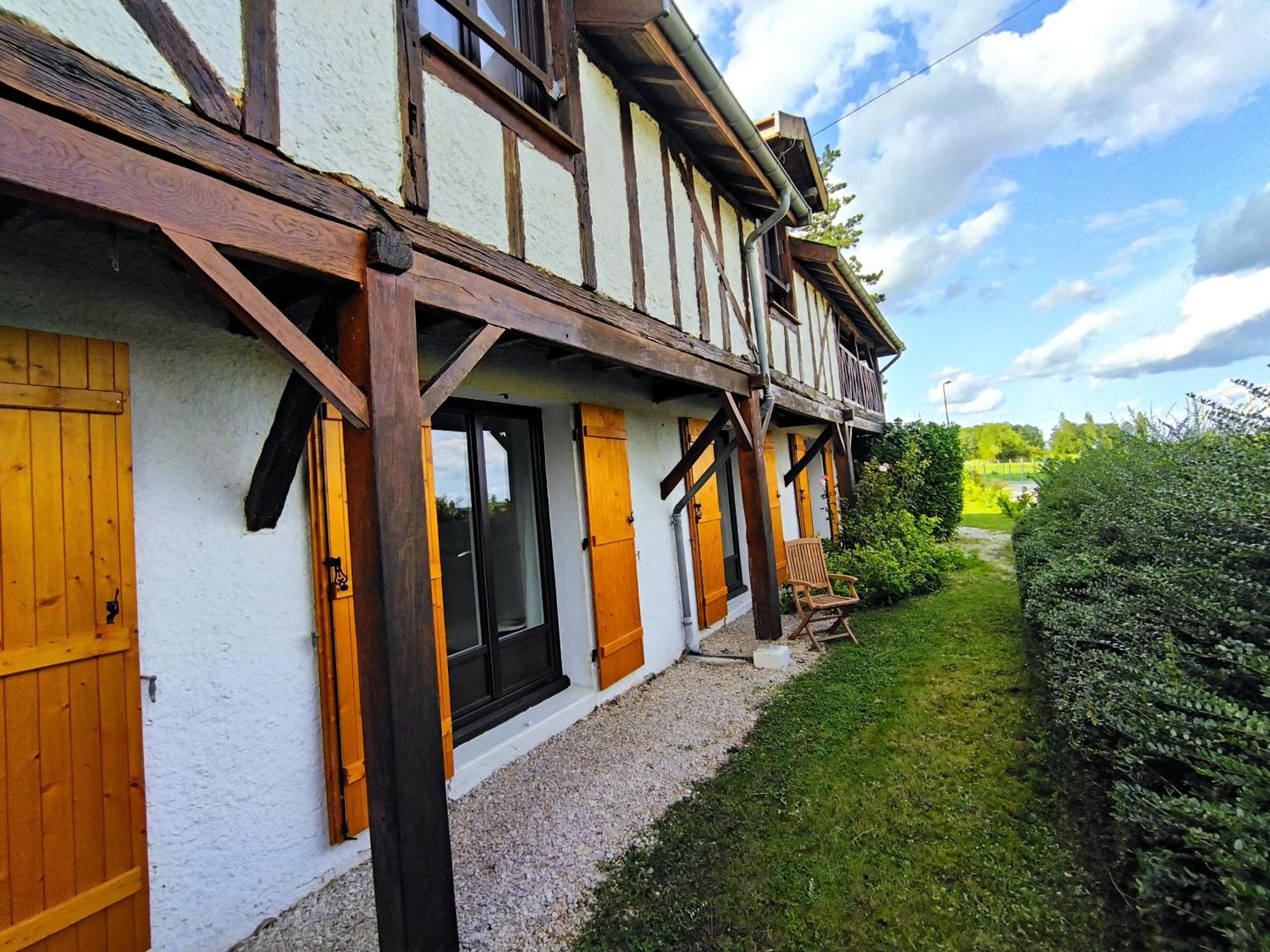 Les Fortelles Chatillon-sur-Broue Extérieur photo